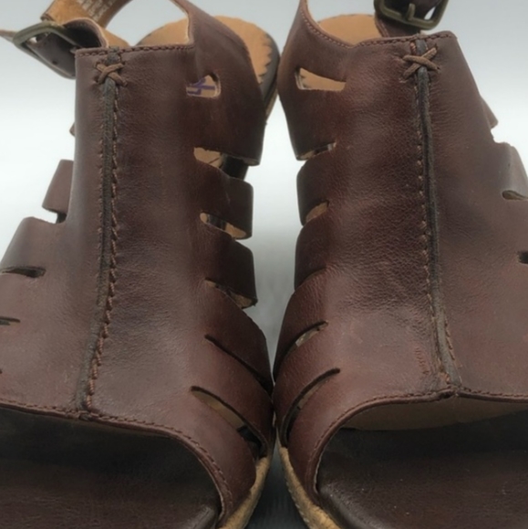 Clark's brown leather wedge sandals, size 9 - Picture 4 of 4